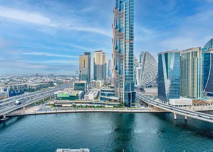 First Class 1Br Captivating City Views